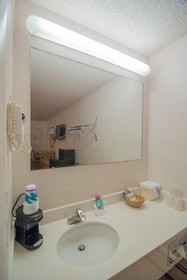 Motel 8