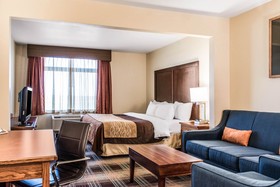 Ramada Plaza by Wyndham Sheridan Hotel & Convention Center