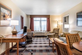 Ramada Plaza by Wyndham Sheridan Hotel & Convention Center