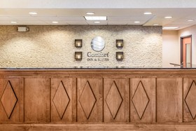 Ramada Plaza by Wyndham Sheridan Hotel & Convention Center