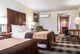 Ramada Plaza by Wyndham Sheridan Hotel & Convention Center