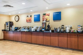 Ramada Plaza by Wyndham Sheridan Hotel & Convention Center