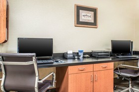 Ramada Plaza by Wyndham Sheridan Hotel & Convention Center