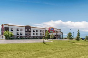 Ramada Plaza by Wyndham Sheridan Hotel & Convention Center