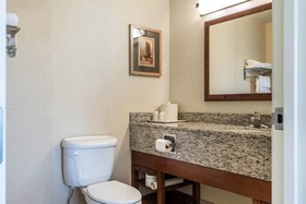 Ramada Plaza by Wyndham Sheridan Hotel & Convention Center