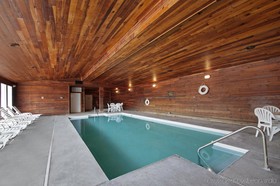 Deer Lodge Motel
