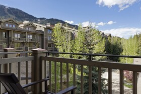 Four Seasons Resort and Residences Jackson Hole