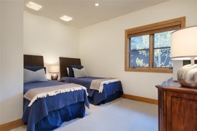 Granite Ridge Lodges