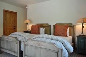 Granite Ridge Lodges
