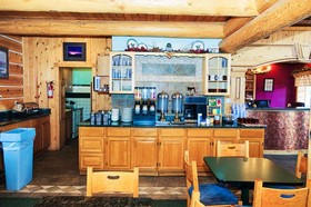Cabin Creek Inn