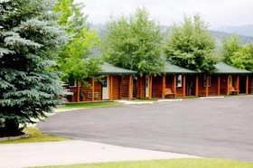 Cabin Creek Inn
