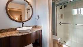 Best Western Plus Plaza Hotel