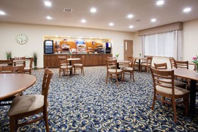 Holiday Inn Express & Suites Torrington