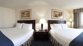 Holiday Inn Express & Suites Torrington