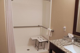 Heartland Inn and Suites