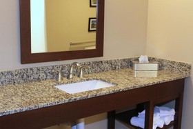 Heartland Inn and Suites