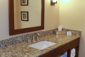 Heartland Inn and Suites