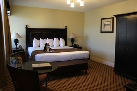Lake Yellowstone Hotel & Cabins