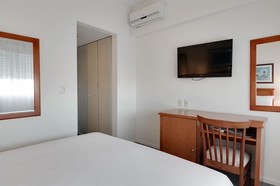 Days Inn Brava