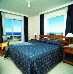 Hotel Las Olas Resort