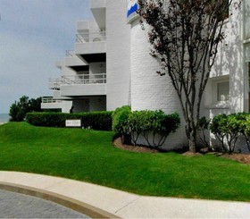 Hotel Las Olas Resort