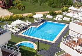 Hotel Las Olas Resort