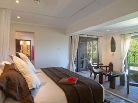 Firefly Plantation Bequia