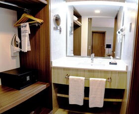 Tama Eurobuilding Hotel San Cristóbal