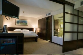 Hotel & Suites Caracas