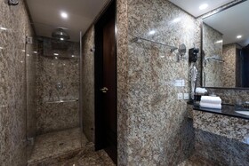 Hotel & Suites Caracas