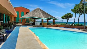 Grapetree Bay Hotel & Villas