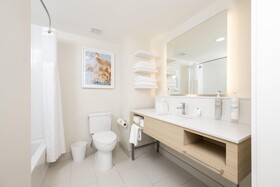 Hampton by Hilton St. Thomas