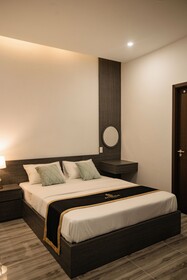 Riverside Boutique Hotel