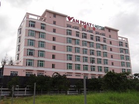 Van Phat Riverside Hotel