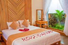 Little Garden Bungalow