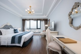 Four Points by Sheraton Lang Son
