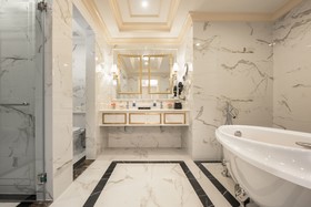 Four Points by Sheraton Lang Son