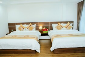 Central Hotel