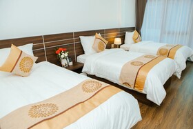 Central Hotel