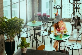 Aaron Hotel