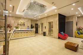 Aaron Hotel
