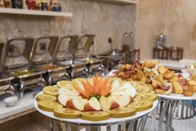 Aaron Hotel