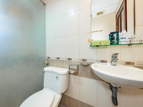 An Phat Hotel by OYO Rooms