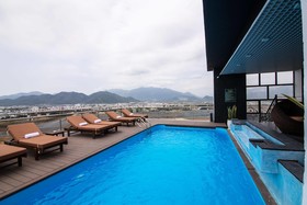 An Vista Hotel