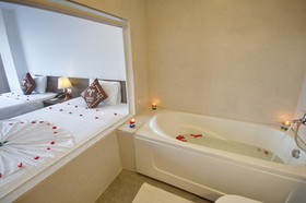 Aries Hotel