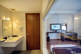 Aries Hotel
