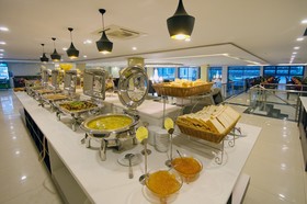 Aries Hotel