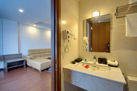 Aries Hotel