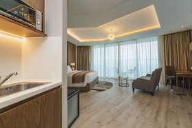 Aura Panorama