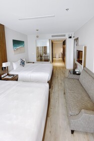 Aura Panorama